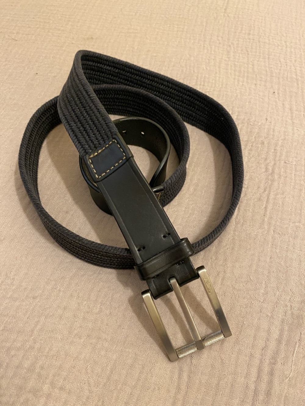 TUMI Men's Black Woven Elastic Belt with Leather Trim. 120
